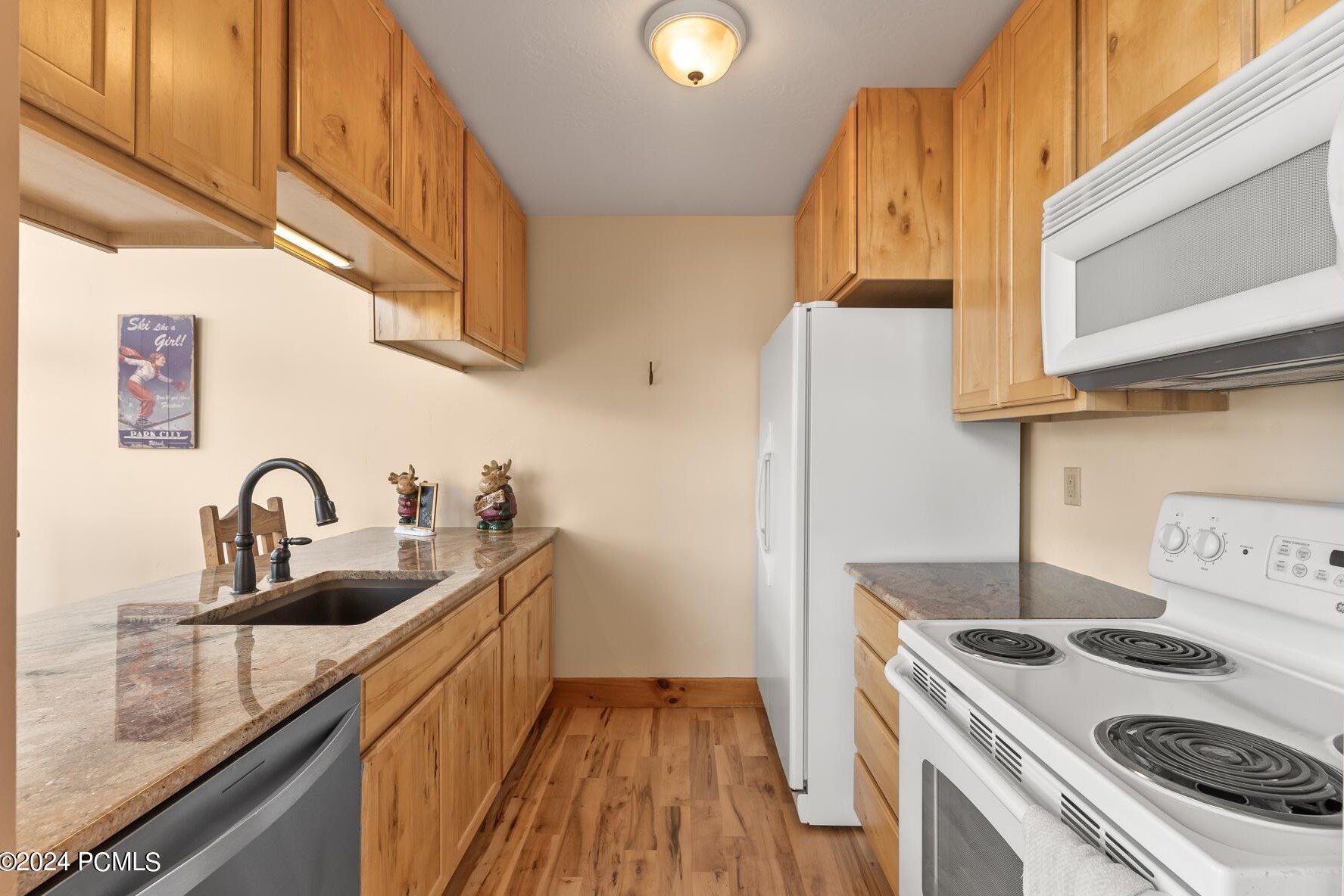 1321 Elk Rd, Hoytsville UT 84017-9345 exterior