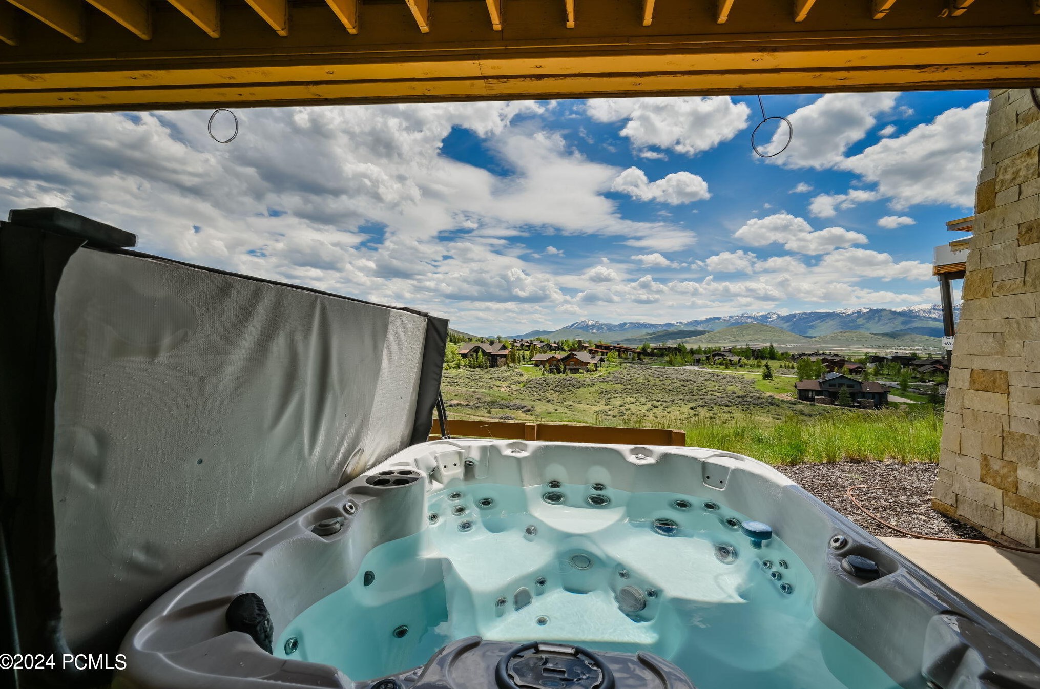 2496 Westview Trl, Park City UT 84098-6287 exterior