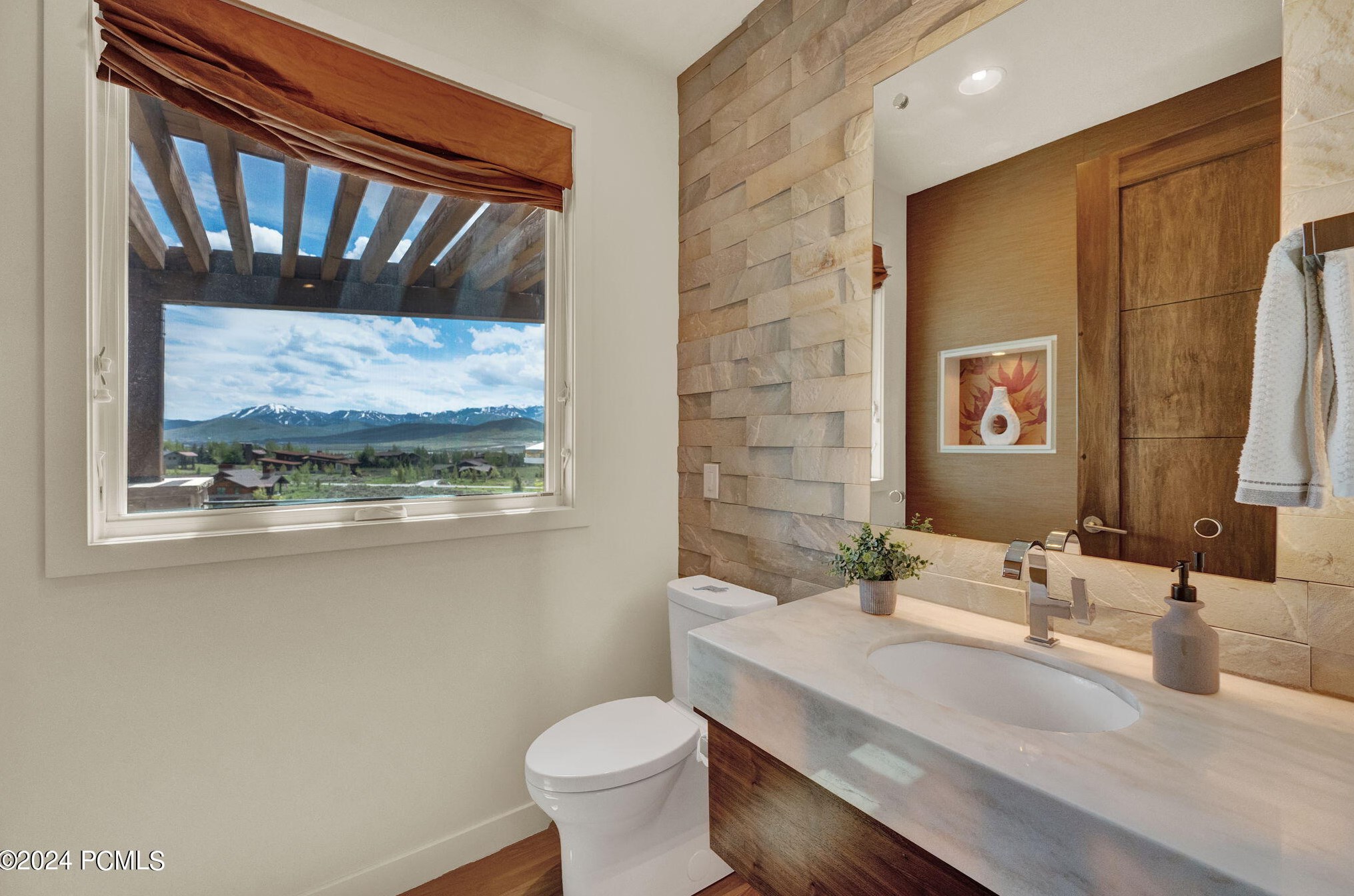 2496 Westview Trl, Park City UT 84098-6287 exterior