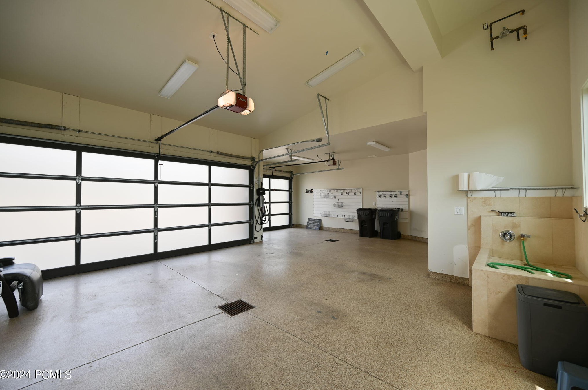 2496 Westview Trl, Park City UT 84098-6287 exterior