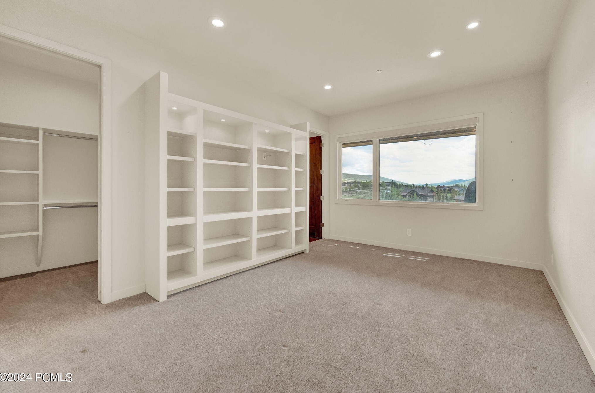 2496 Westview Trl, Park City UT 84098-6287 exterior