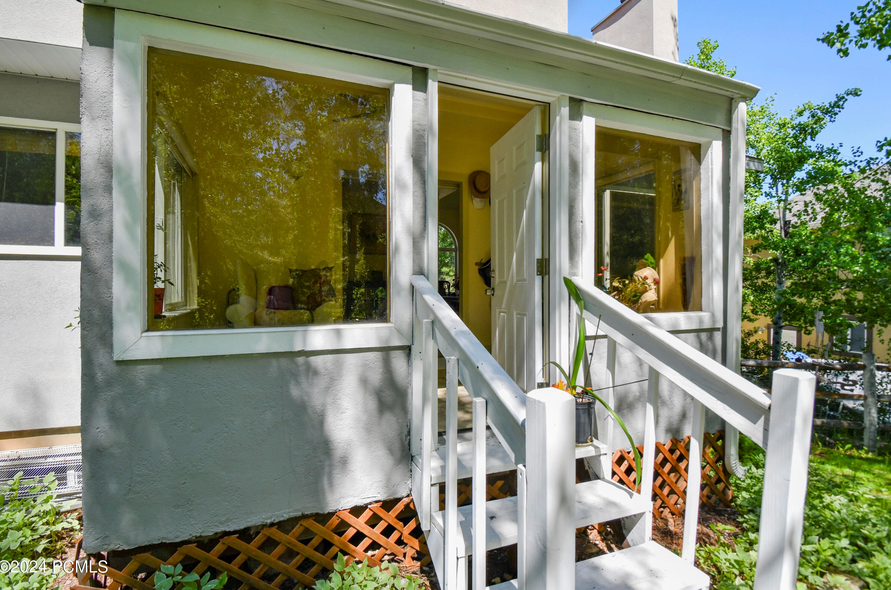 8028 Springshire Dr, Park City UT 84098-5396 exterior