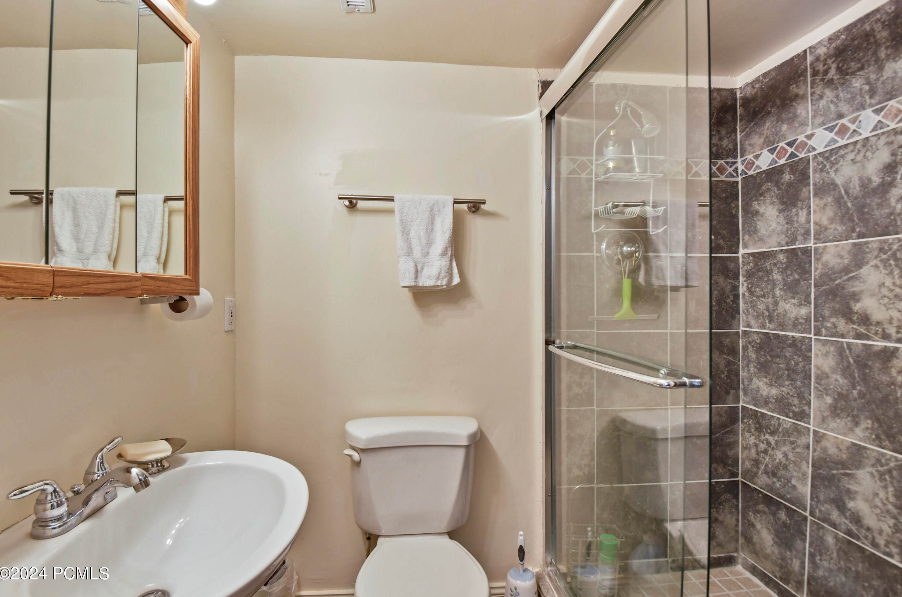 8028 Springshire Dr, Park City UT 84098-5396 exterior