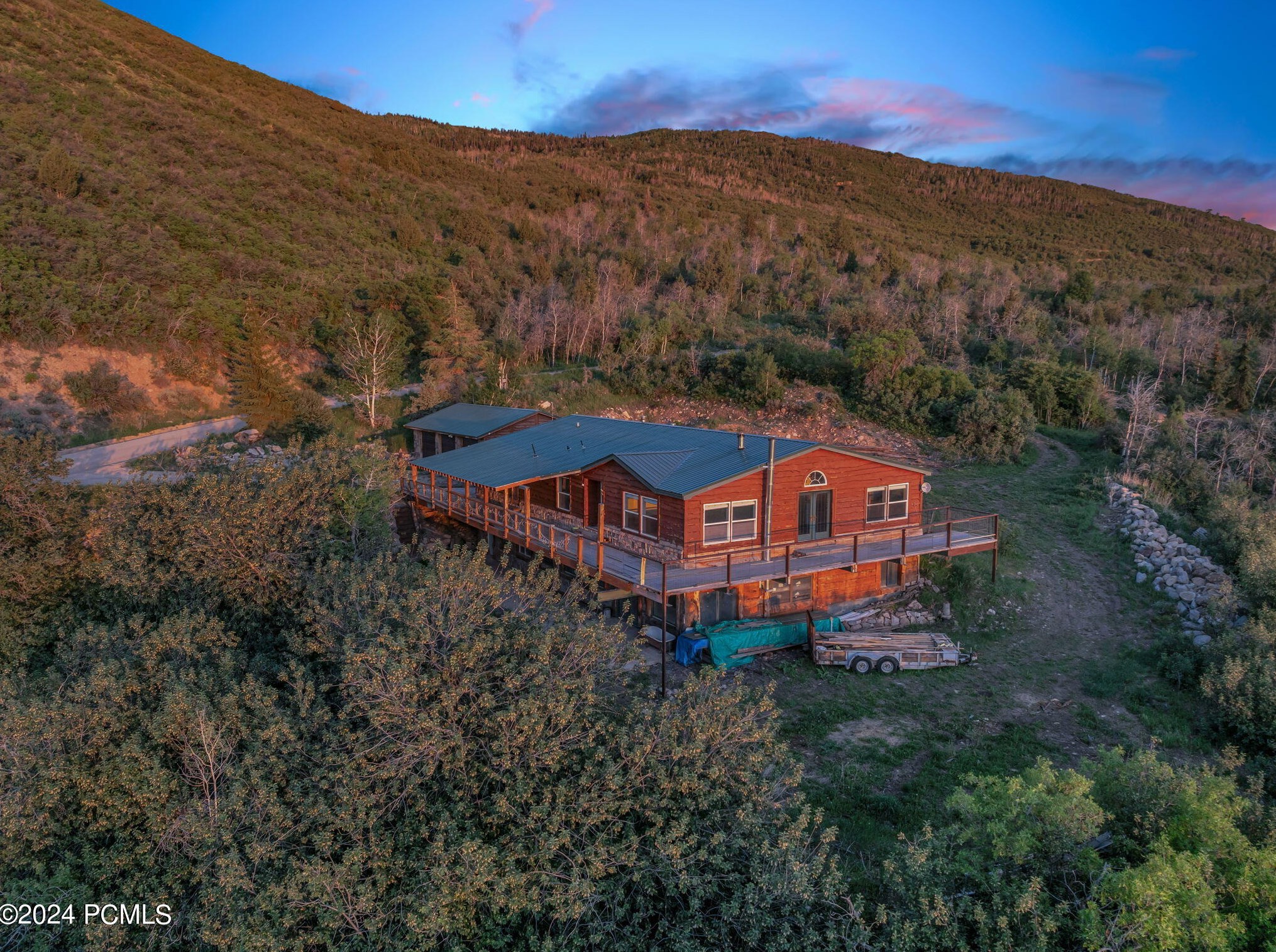 810 Splendor Valley Rd, Woodland, UT 84036-9794