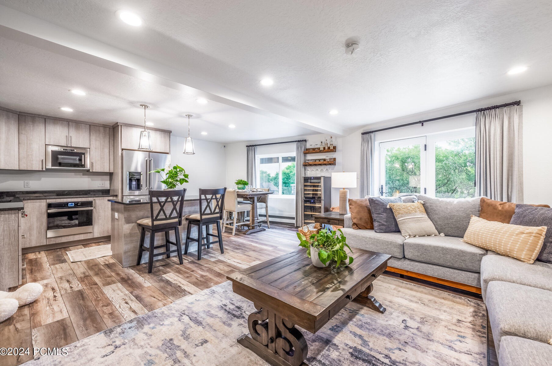 7369 Stagecoach Dr, Park City UT 84098-5332 exterior