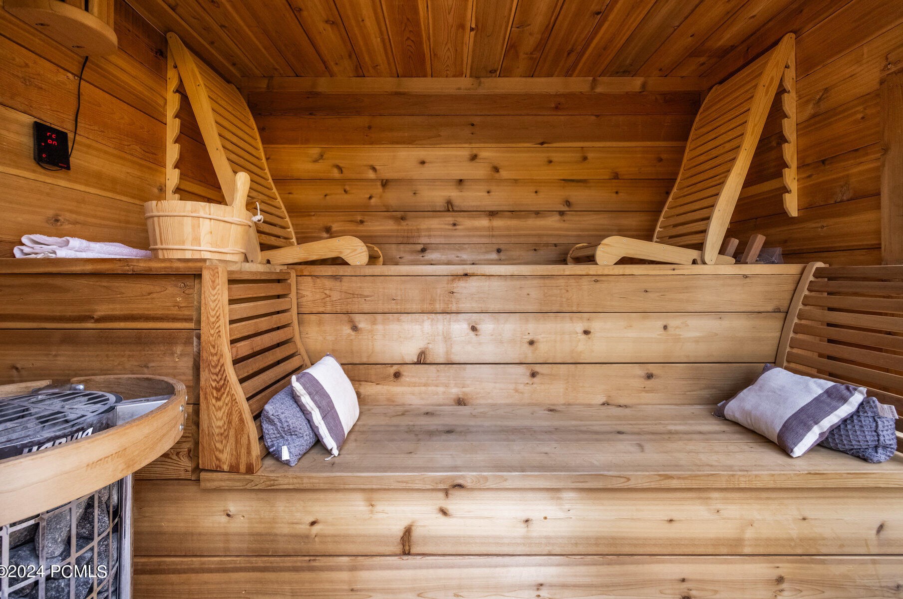 7369 Stagecoach Dr, Park City UT 84098-5332 exterior