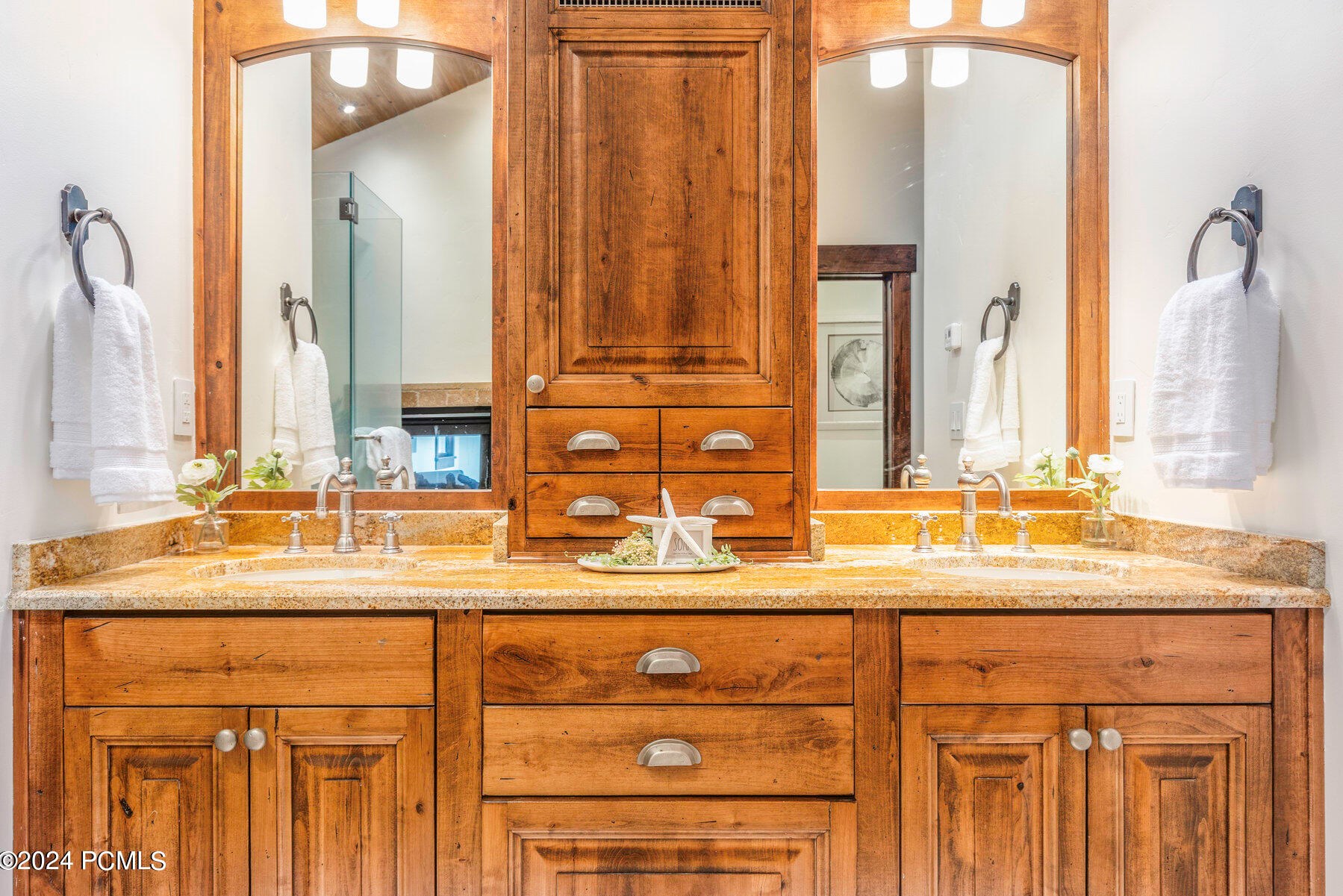 4957 Last Stand Dr, Park City UT  84098-6632 exterior