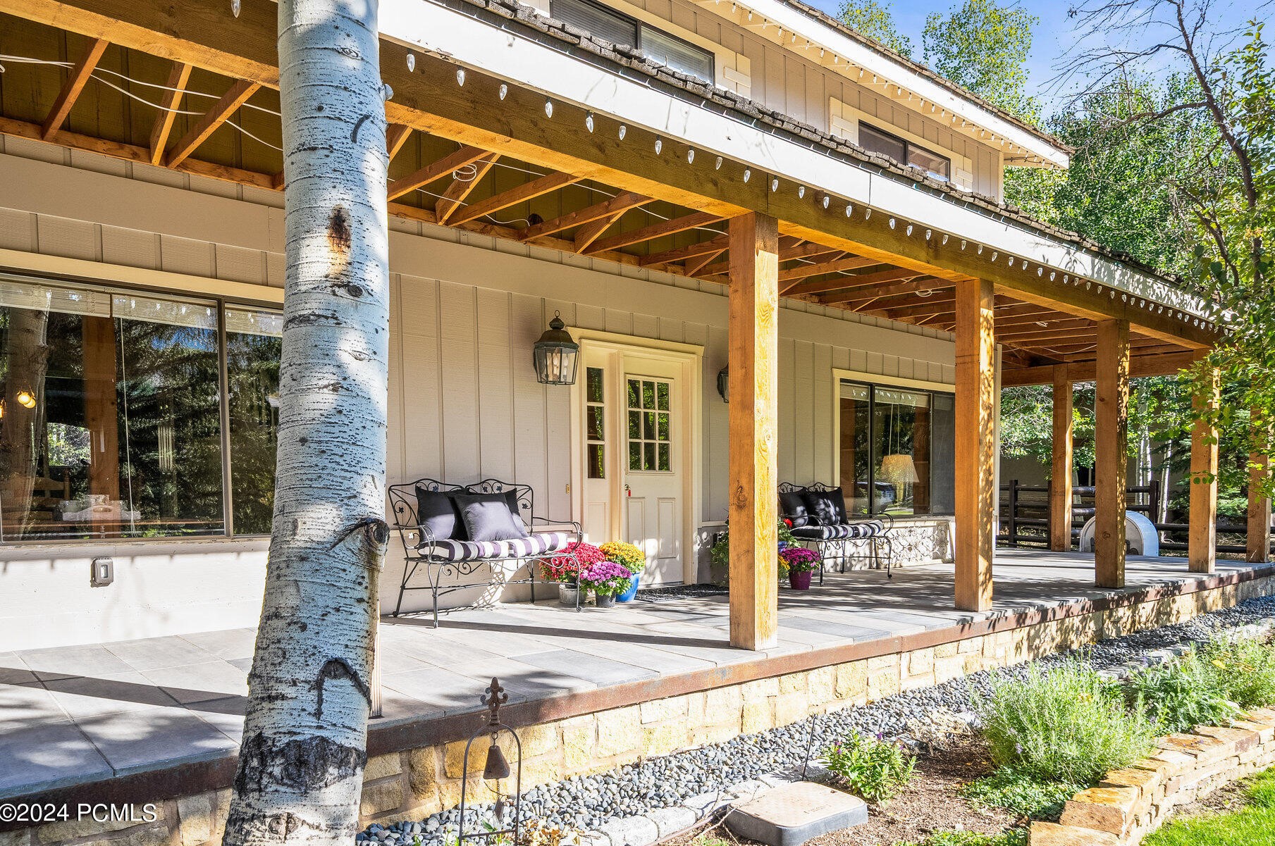 2376 Lucky John Dr, Park City UT 84060-6918 exterior