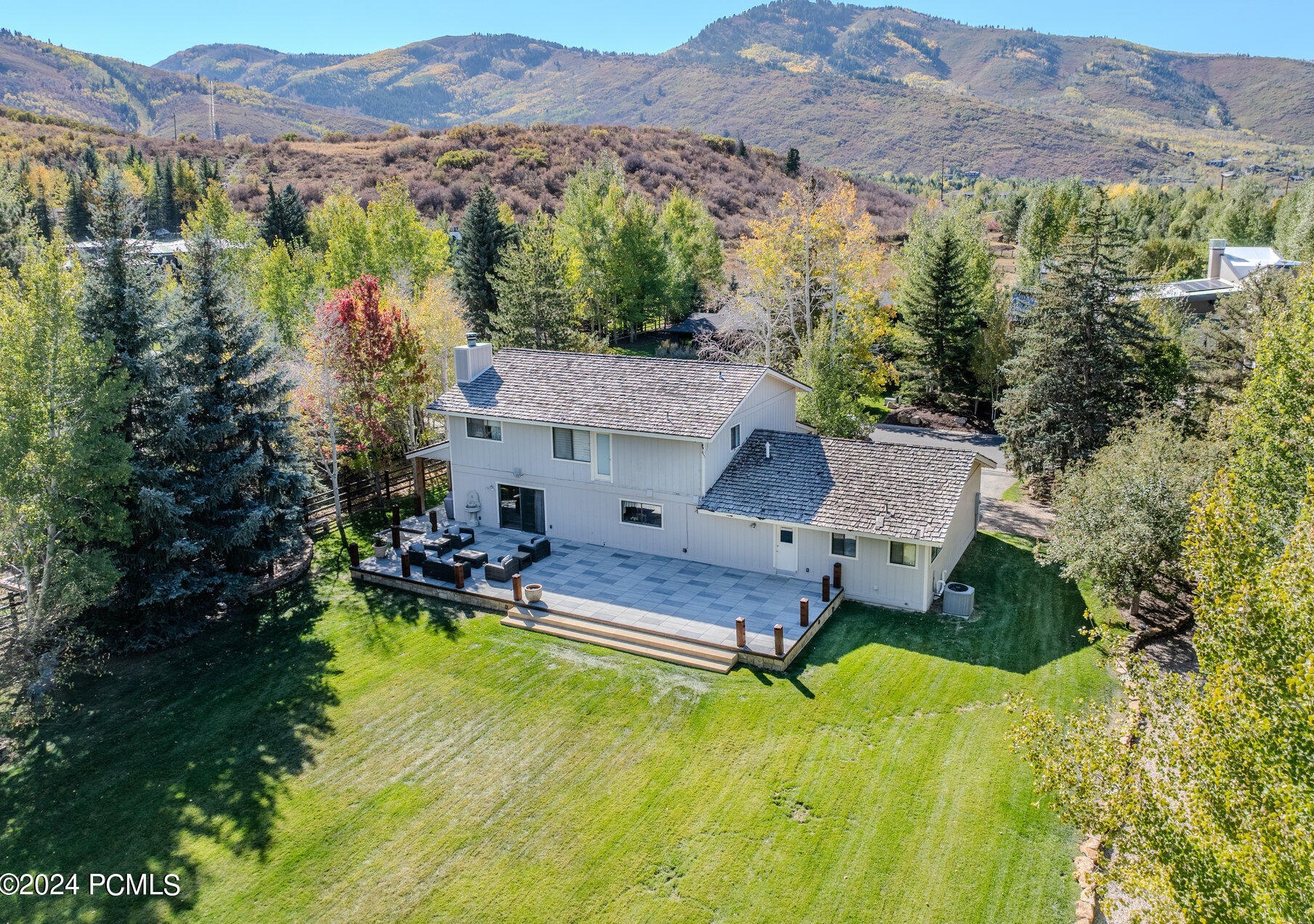 2376 Lucky John Dr, Park City UT 84060-6918 exterior