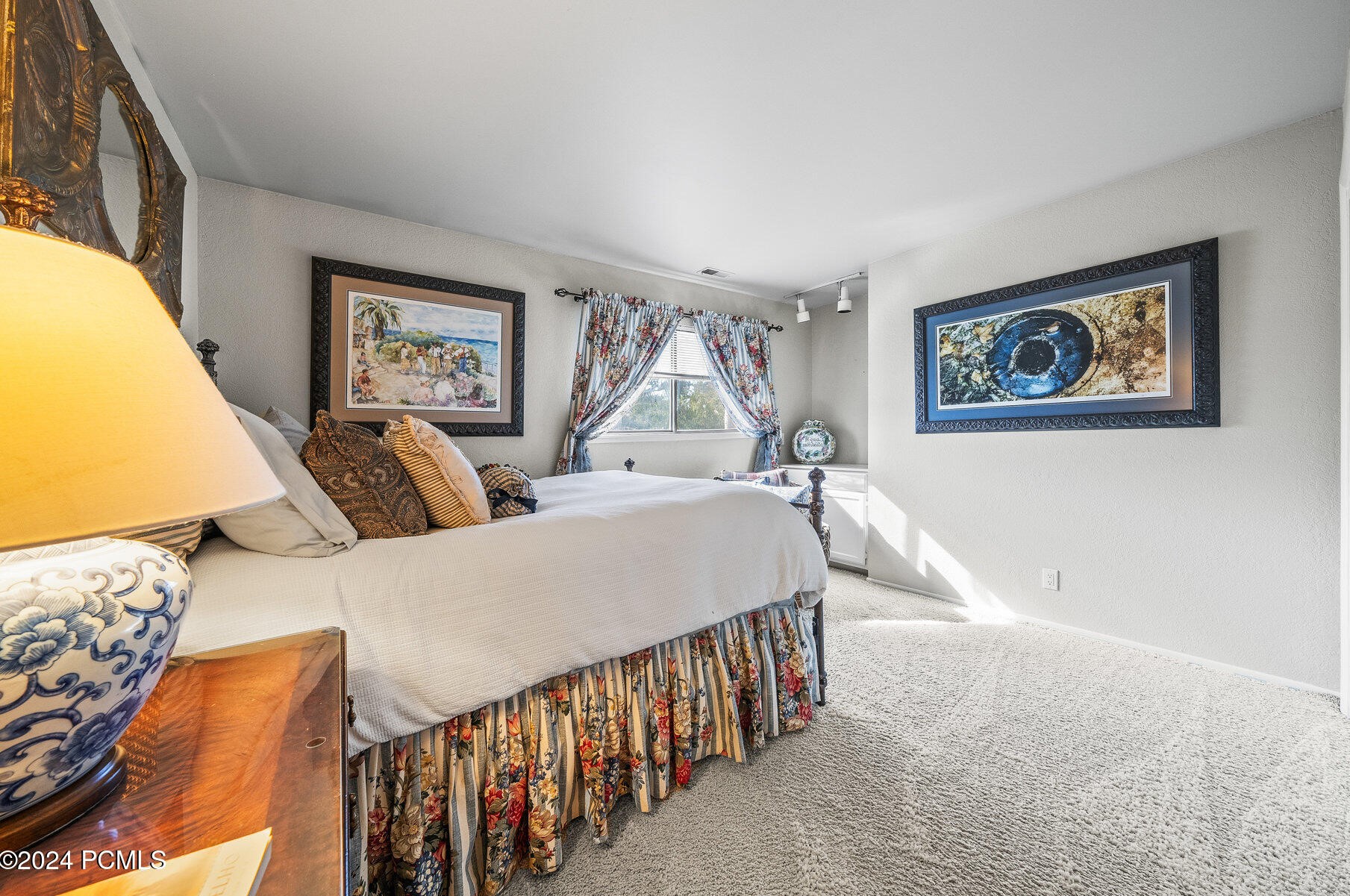 2376 Lucky John Dr, Park City UT 84060-6918 exterior