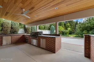 2508 E Murray Holladay Rd, Holladay, UT 84117 - Photo 44