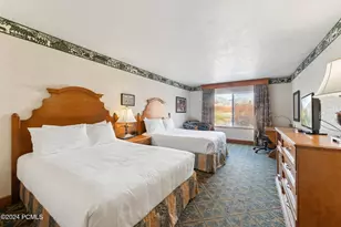 784 W Resort Dr, Midway, UT 84049 - Photo 4