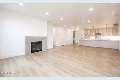 2250 E Murray Holladay Road #205, Holladay, UT 84117 - Photo 6