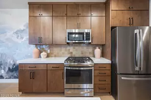 6055 N Fairview Dr, Heber City, UT 84032 - Photo 8