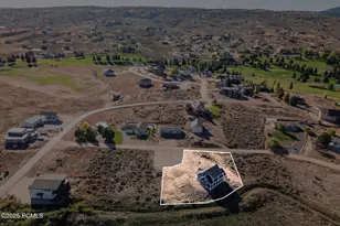 2678 S Eagle Dr, Garden City, UT 84028 - Photo 8