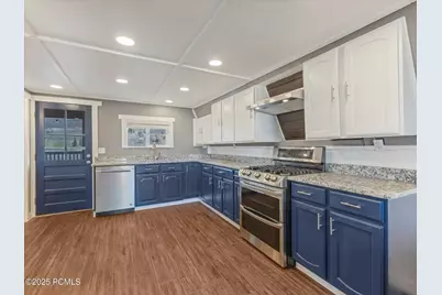 10019 Ridge Pine Rd, Heber City, UT 84032 - Photo 6