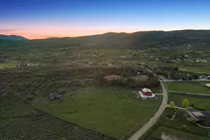 8819 Highfield Rd, Park City, UT 84098 - Photo 6