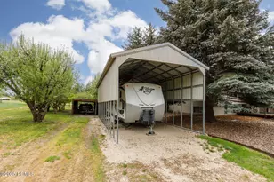 3250 N River Dr, Eden, UT 84310 - Photo 6