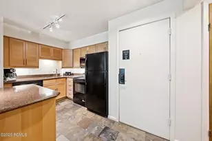 401 Silver King Dr, Park City, UT 84060 - Photo 18