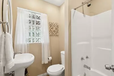 1925 E Hillcrest Avenue, Salt Lake City, UT 84106 - Photo 26