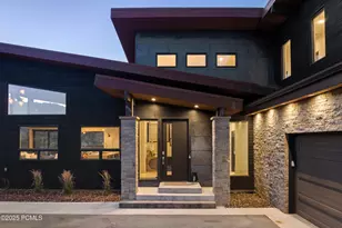 836 Canyon Gate Rd, Park City, UT 84098 - Photo 2