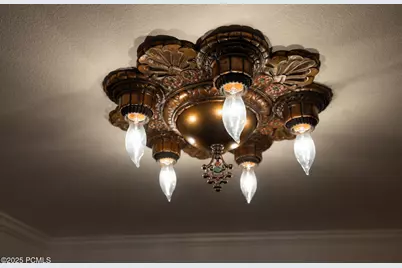 1283 E South Temple Street #402, Salt Lake City, UT 84102 - Photo 30