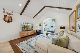 1917 E Holladay View Pl, Holladay, UT 84117 - Photo 6