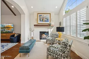 1917 E Holladay View Pl, Holladay, UT 84117 - Photo 4