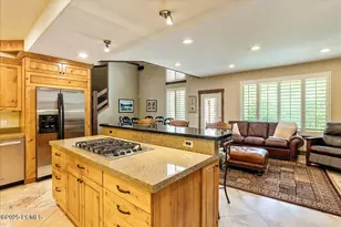 4757 S Meadowview Rd, Murray, UT 84107 - Photo 26