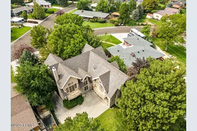 4757 S Meadowview Road, Murray, UT 84107 - Photo 2