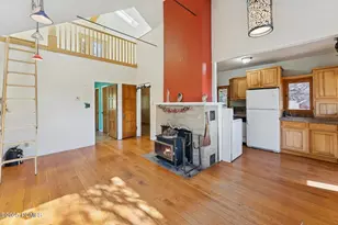 2148 N Pinecrest Cyn Rd, Salt Lake City, UT 84108 - Photo 12