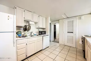 1233 E 600 S, Salt Lake City, UT 84102 - Photo 4