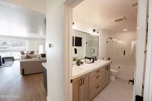 11512 N Deepwater Dr, Hideout, UT 84036 - Photo 22