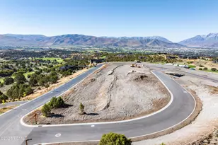 2756 E Granite Peak Dr, Heber City, UT 84032 - Photo 10