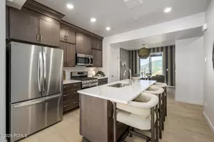 2083 Pinnacle Ln, Heber City, UT 84032 - Photo 8