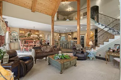 2238 E Cottonwood Cove Lane, Cottonwood Heights, UT 84121 - Photo 40