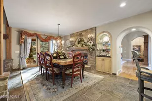 2238 E Cottonwood Cove Ln, Cottonwood Heights, UT 84121 - Photo 34