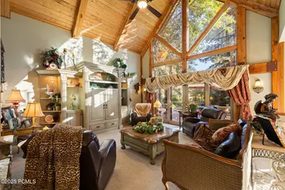 2238 E Cottonwood Cove Lane, Cottonwood Heights, UT 84121 - Photo 38