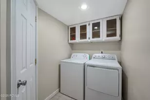 8504 Kings Hill Dr, Cottonwood Heights, UT 84121 - Photo 56