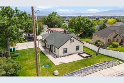 9547 N Canyon Road, Cedar Hills, UT 84062 - Photo 2