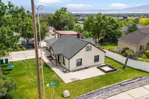 9547 N Cyn Rd, Cedar Hills, UT 84062 - Photo 2