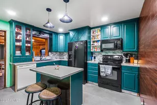 9547 N Cyn Rd, Cedar Hills, UT 84062 - Photo 20