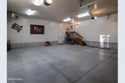 7768 N 1075, Huntsville, UT 84317 - Photo 32