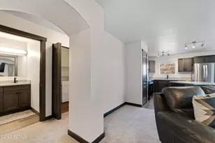 1820 W Fox Bay Dr, Heber City, UT 84032 - Photo 10