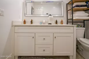 360 N 200 N, Midway, UT 84049 - Photo 14