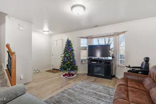 890 N Hamlet Cir Circle, Midway, UT 84049 - Photo 8