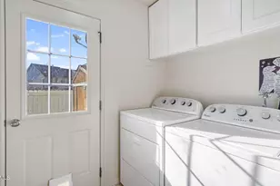 890 N Hamlet Cir Circle, Midway, UT 84049 - Photo 16