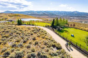 8139 N Sunrise Loop, Park City, UT 84098 - Photo 26