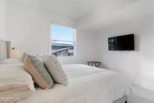 11687 N Shoreline Dr, Hideout, UT 84036 - Photo 22