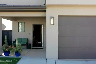 1887 Wolverine Wy, Washington, UT 84780 - Photo 2